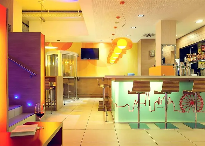 Ibis Messe 3*