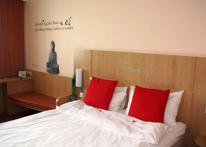 Hotel Ibis Messe 3*