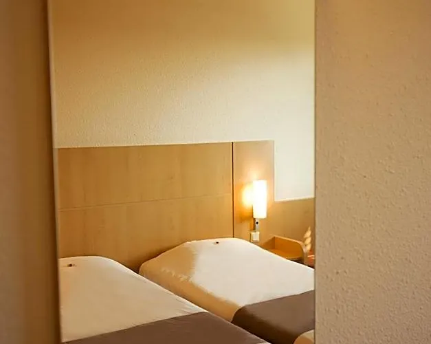Ibis Messe Hotel 3*