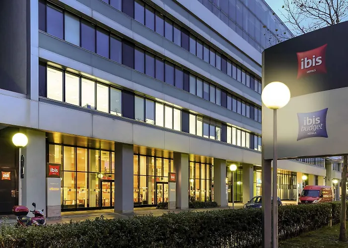Hotel Ibis Messe 3*