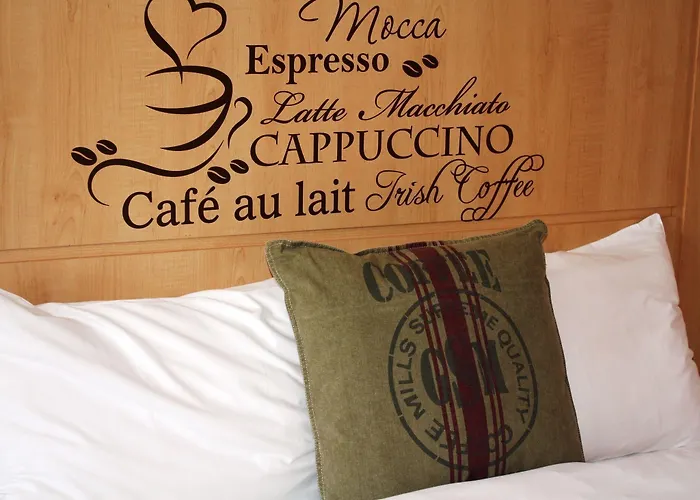 Ibis Messe 3*