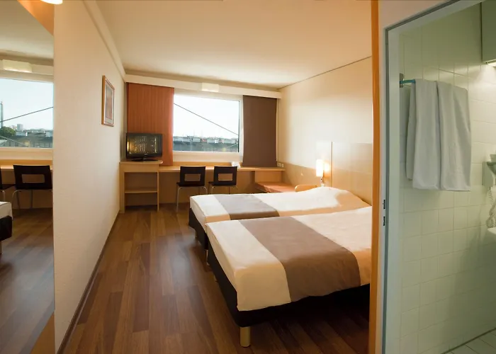 Hotel Ibis Messe 3*